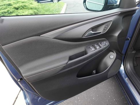 New 2026 Buick Envista Avenir FWD image 10