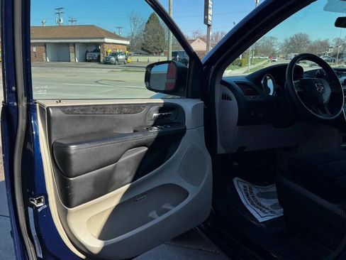 Used 2013 Dodge Grand Caravan SE image 8