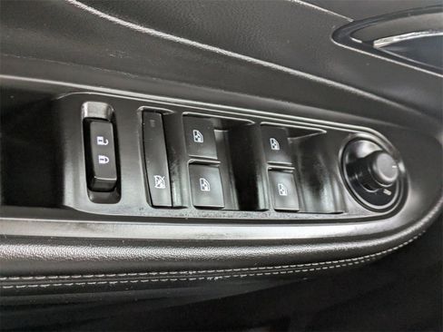 Used 2022 Buick Encore Preferred w/ Safety Package image 23