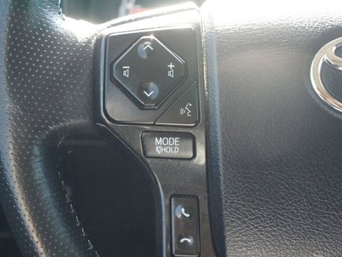 Used 2024 Toyota 4Runner TRD Off-Road Premium w/ Off Road Premium Plus Package AWD/4WD image 11