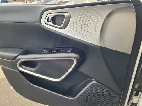 Used 2023 Kia Soul LX w/ Option Group 015 image 12