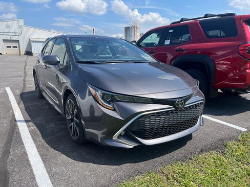Used 2022 Toyota Corolla XSE FWD image 1