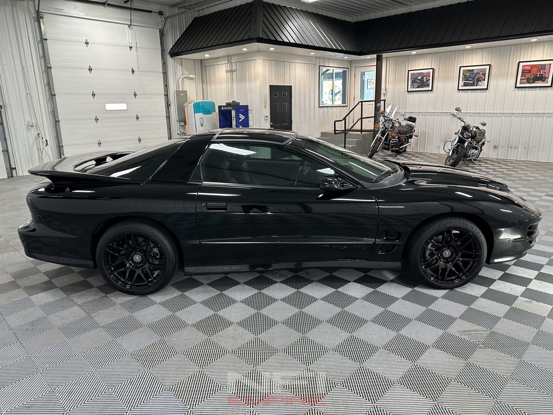Used 1998 Pontiac Firebird Formula w/ Security Pkg RWD image 7