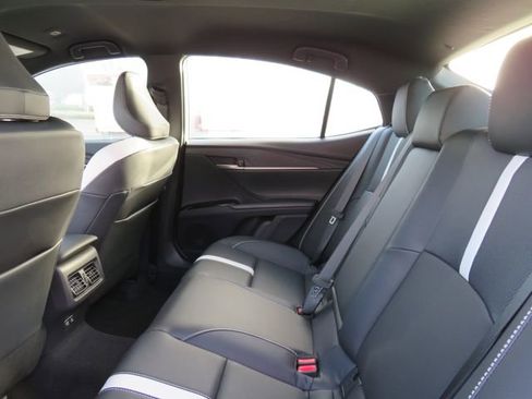 Certified 2026 Toyota Camry SE image 18