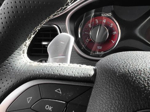 Used 2015 Dodge Challenger SRT Hellcat RWD image 80