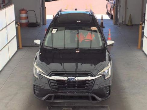 Used 2023 Subaru Ascent Limited w/ Technology Package AWD/4WD image 7