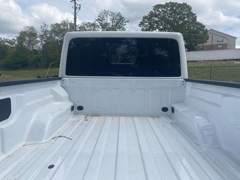 New 2026 Jeep Gladiator Mojave AWD/4WD image 9