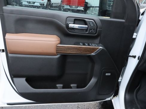 Used 2023 Chevrolet Silverado 3500 High Country w/ Z71 Off-Road Package image 31