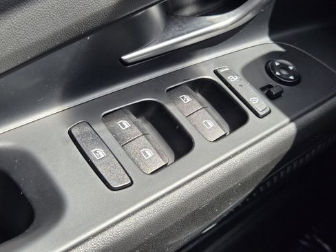 Certified 2024 Hyundai Elantra SEL FWD image 27