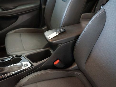 Used 2022 Buick Encore GX Select image 26