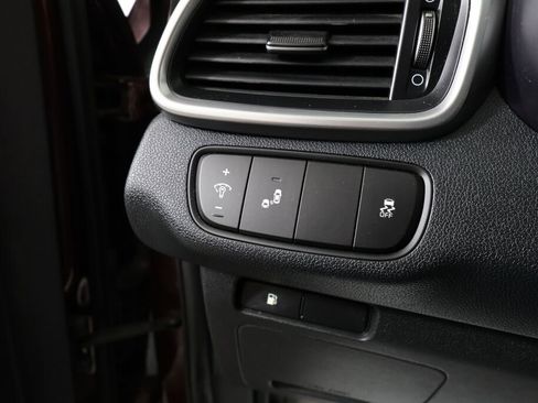 Used 2019 Kia Sorento LX image 34