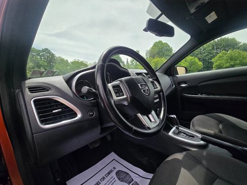 Used 2012 Dodge Avenger SXT w/ Cold Weather Group FWD image 19