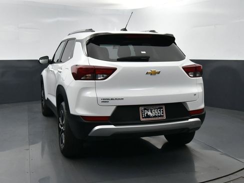 Used 2025 Chevrolet TrailBlazer LT AWD/4WD image 28