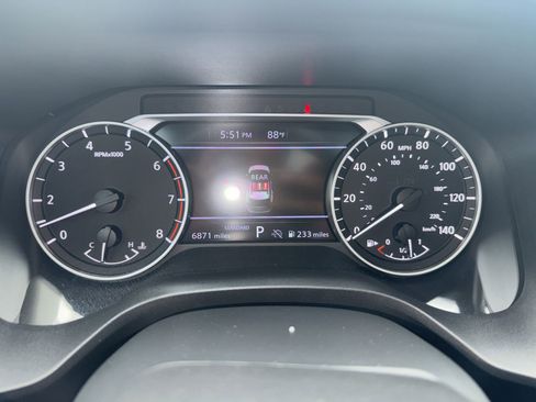 Used 2025 Nissan Rogue SV w/ SV Premium Package FWD image 29