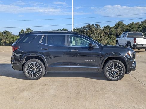 New 2026 GMC Terrain Denali w/ LPO, Floor Liner Package image 6