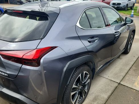 Used 2019 Lexus UX 250h w/ Premium Package AWD/4WD image 5