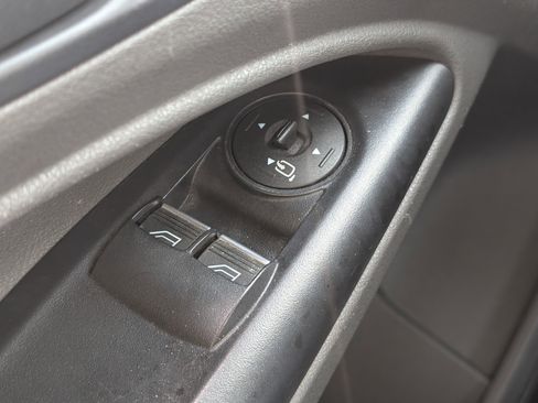 Used 2020 Ford Transit Connect XL image 10