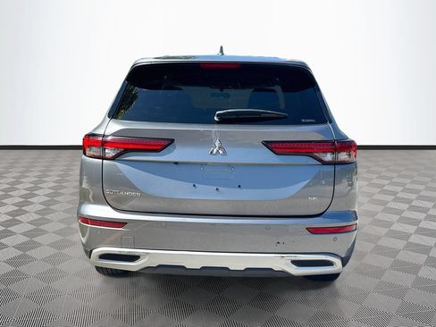 Used 2023 Mitsubishi Outlander SE AWD/4WD image 7