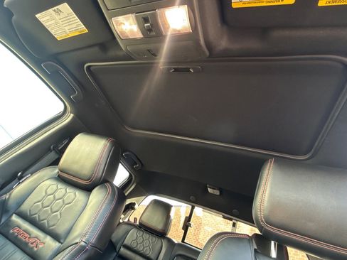 Used 2023 Nissan Frontier PRO-4X w/ Pro-4X Premium Package image 55