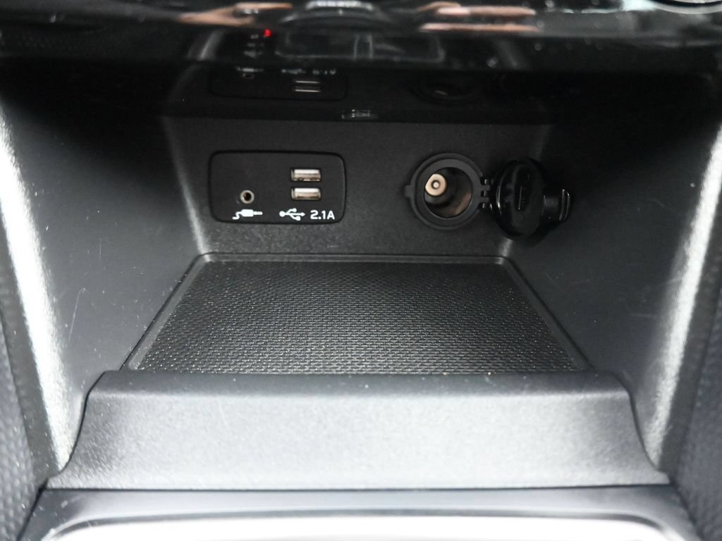 Used 2022 Subaru Forester Limited AWD/4WD image 23