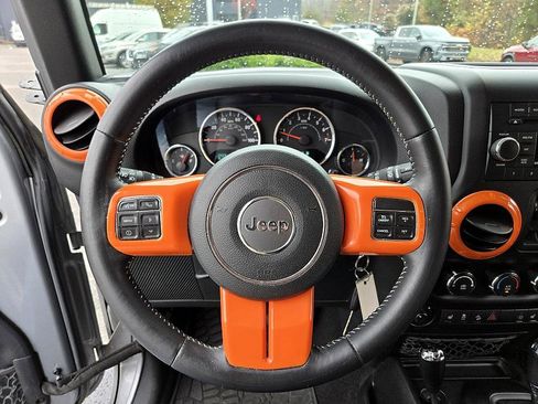 Used 2016 Jeep Wrangler Unlimited Sport image 16