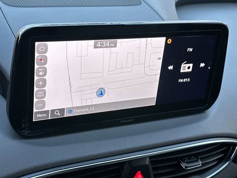 Used 2023 Hyundai Santa Fe Blue image 44