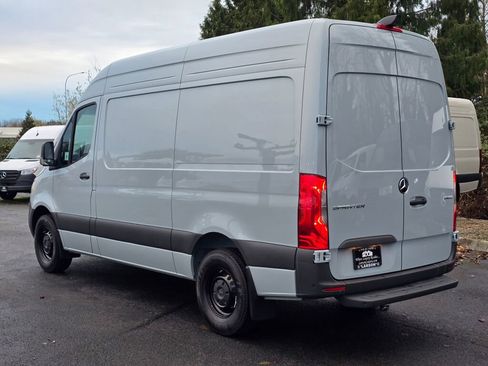 New 2025 Mercedes-Benz Sprinter 2500 image 4