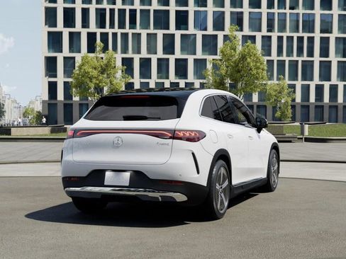 New 2026 Mercedes-Benz EQE 320 4MATIC SUV image 23