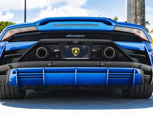 Used 2023 Lamborghini Huracan EVO AWD/4WD image 8