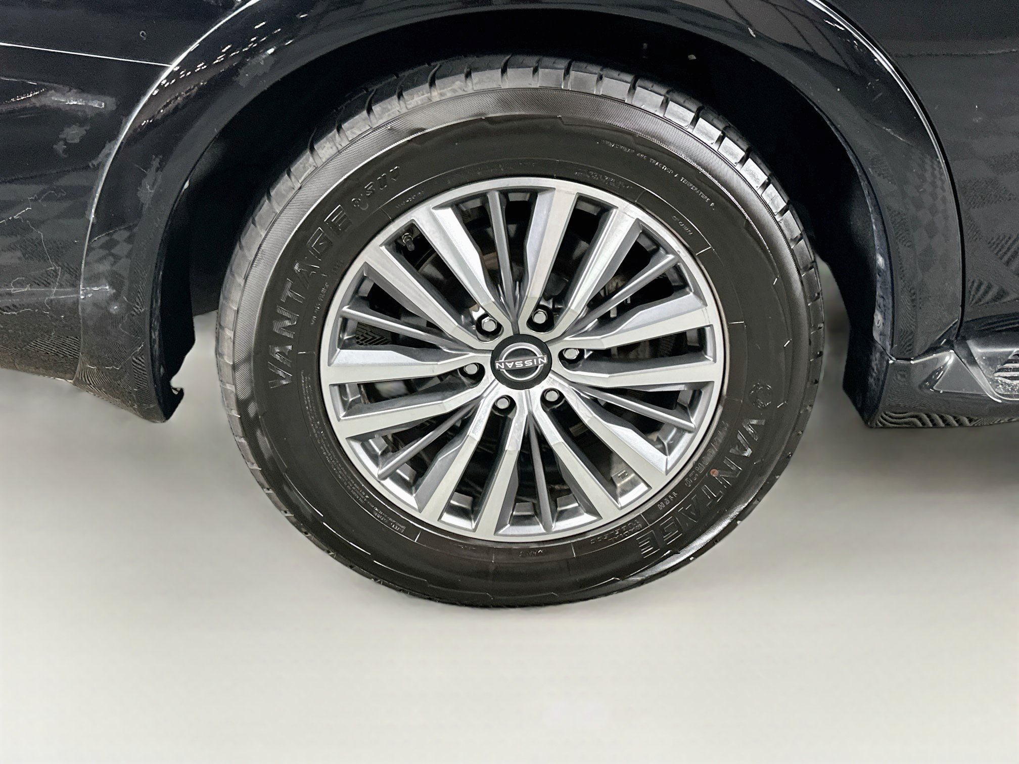 Used 2023 Nissan Armada SL RWD image 11