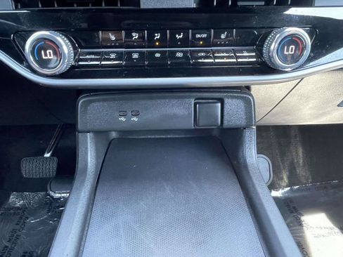 Used 2024 Honda Prologue EX image 31