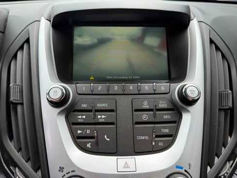 Used 2017 Chevrolet Equinox LT w/ Convenience Package AWD/4WD image 13