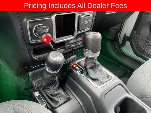 Used 2024 Jeep Wrangler Sport AWD/4WD image 34