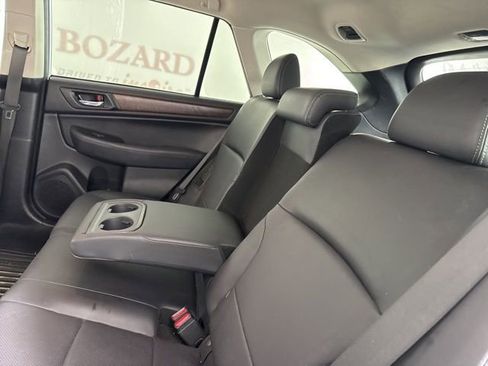 Used 2015 Subaru Outback 3.6R Limited image 18
