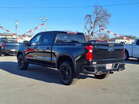 Used 2022 Chevrolet Silverado 1500 Custom Trail Boss w/ Safety Confidence Package image 3