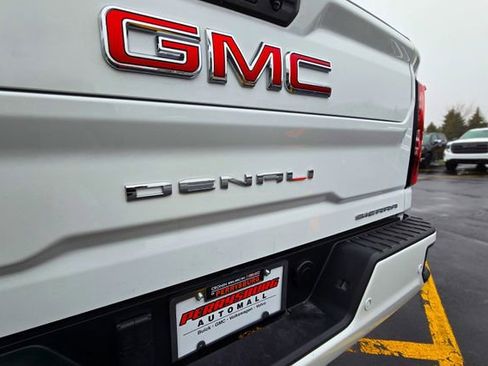 New 2025 GMC Sierra 2500 Denali w/ Denali Reserve Package AWD/4WD image 37