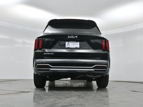 Used 2023 Kia Sorento S w/ Panoramic Sunroof Package FWD image 51
