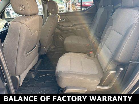 Used 2023 Chevrolet Traverse LT image 35