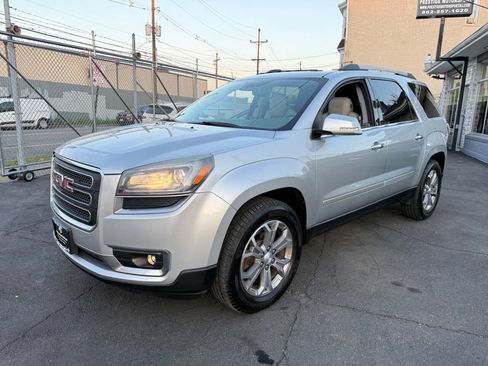 Used 2015 GMC Acadia SLT w/ Open Road Package FWD image 2