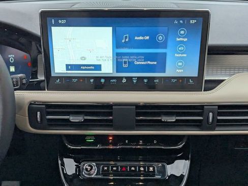 New 2026 Lincoln Corsair Premiere image 15