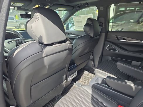 New 2026 INFINITI QX60 Autograph w/ Dark Cargo Package image 16