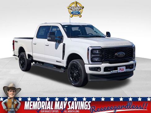 New 2026 Ford F250 Lariat w/ Black Appearance Package AWD/4WD image 1
