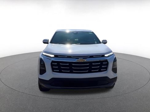 Used 2025 Chevrolet Equinox LT image 4