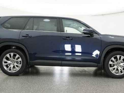 New 2026 Toyota Grand Highlander FWD image 53