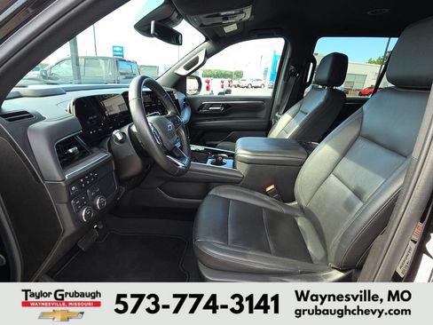 Used 2025 Chevrolet Tahoe Z71 AWD/4WD image 15
