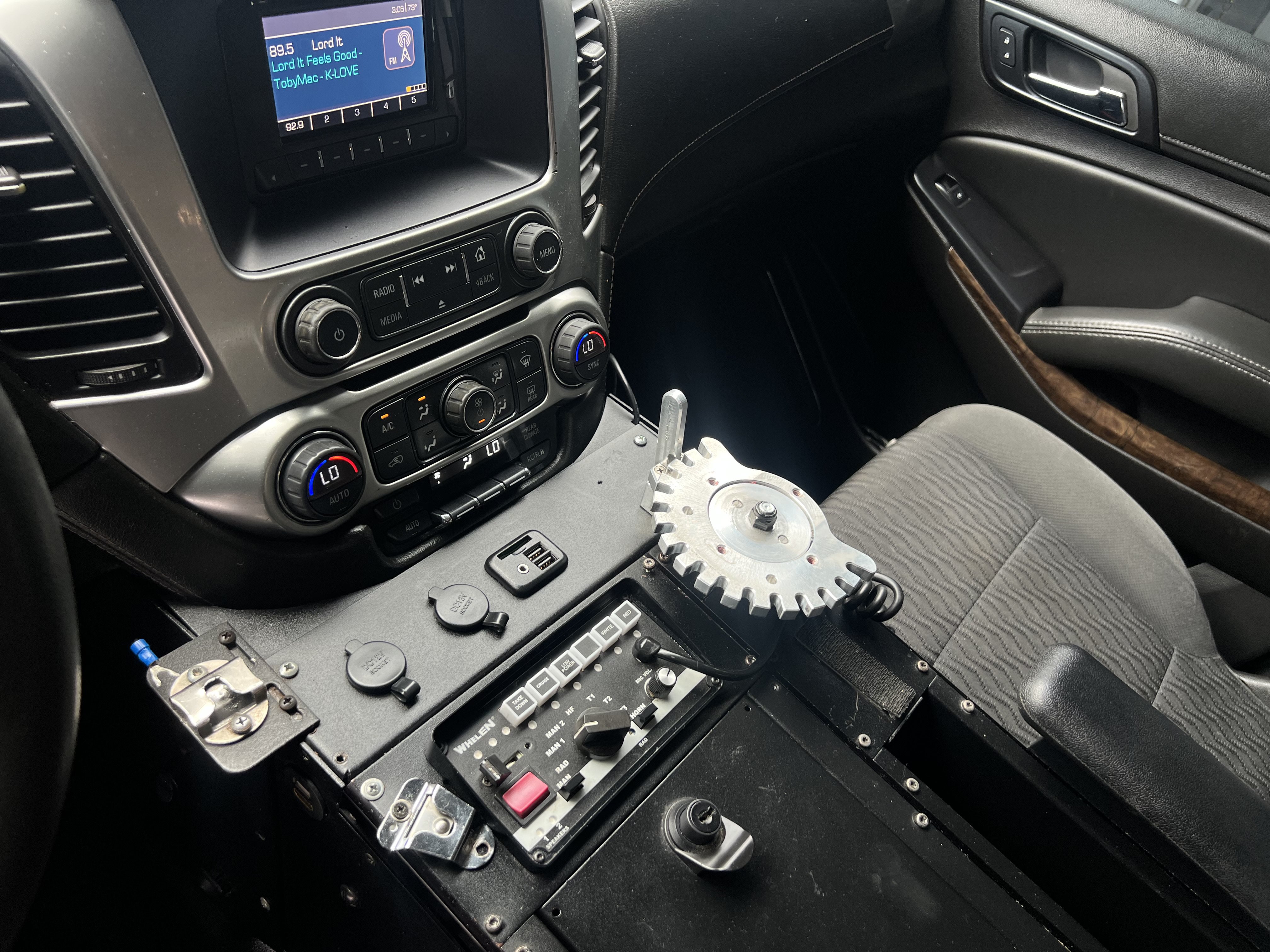 Used 2015 Chevrolet Tahoe 2WD w/ Remote Keyless Entry Package image 26