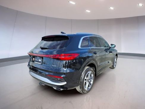 Used 2025 Audi Q5 Premium w/ Convenience Package AWD/4WD image 6