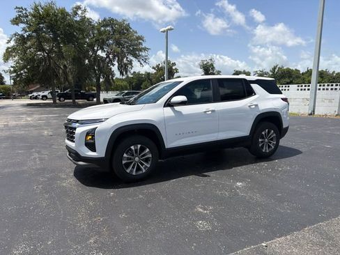 New 2027 Chevrolet Equinox LT FWD image 2
