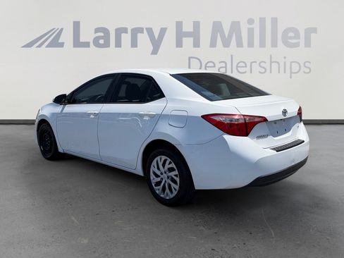 Used 2019 Toyota Corolla LE FWD image 3