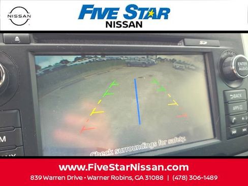 Used 2017 Nissan Titan SV RWD image 20